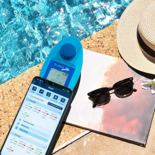 Scuba 3 pool tester blue with phone app