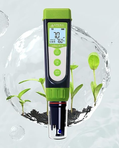 Apera GroStar GS4 combination pH and EC pocket meter with green body and backlit LCD